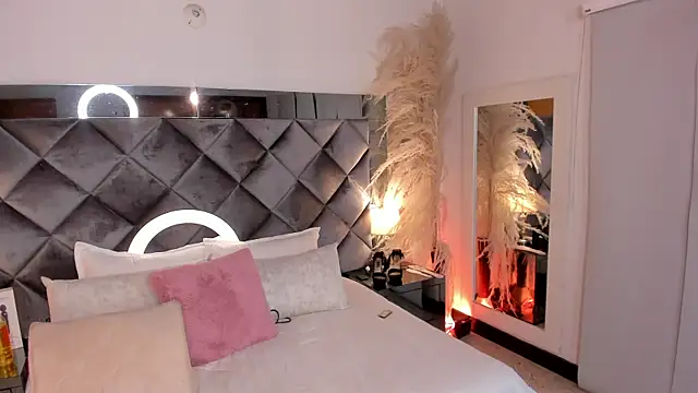 Snapshot of sofhiaa_adaams chatting on November 7, 2025, 10:46 pm sofhiaa adaams online show from November 7, 2025, 10:46 pm