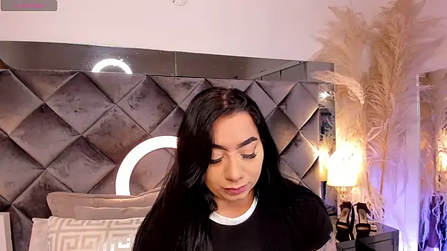 Snapshot of sofhiaa_adaams chatting on October 17, 2025, 10:11 pm sofhiaa adaams online show from October 17, 2025, 10:11 pm