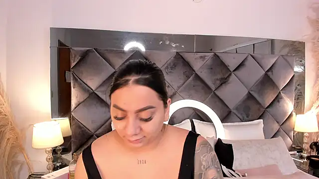 Snapshot of sofhiaa_adaams chatting on November 12, 2025, 9:29 pm sofhiaa adaams online show from November 12, 2025, 9:29 pm