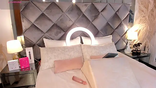 Snapshot of sofhiaa_adaams chatting on November 19, 2025, 10:21 pm sofhiaa adaams online show from November 19, 2025, 10:21 pm