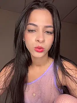 violetta-brown1 online show from February 5, 2026, 4:41 am