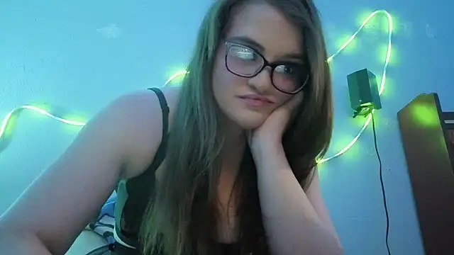 Snapshot of kittykat_1999@xh chatting on September 28, 2025, 7:48 am kittykat 1999xh online show from September 28, 2025, 7:48 am