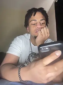 Snapshot of Elgrazonamor chatting on February 5, 2025, 4:03 pm Elgrazonamor online show from February 5, 2025, 4:03 pm