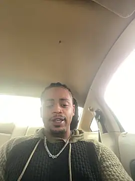 Snapshot of Elgrazonamor chatting on December 24, 2024, 6:50 pm Elgrazonamor online show from December 24, 2024, 6:50 pm