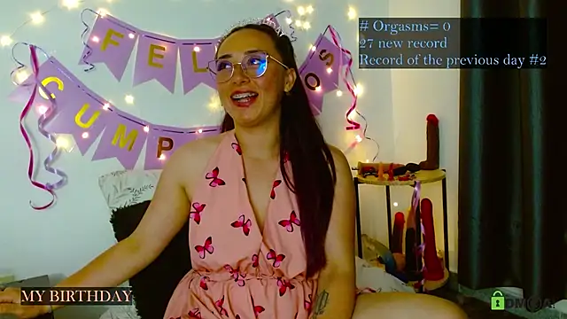 Hot Candy  online show from November 26, 2025, 1:49 am