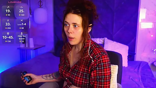 SophiePure online show from March 9, 2026, 8:23 pm