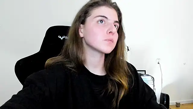 Snapshot of emmamurrr chatting on September 14, 2025, 7:58 pm emmamurrr online show from September 14, 2025, 7:58 pm