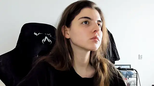 emmamurrr online show from January 19, 2026, 10:08 am