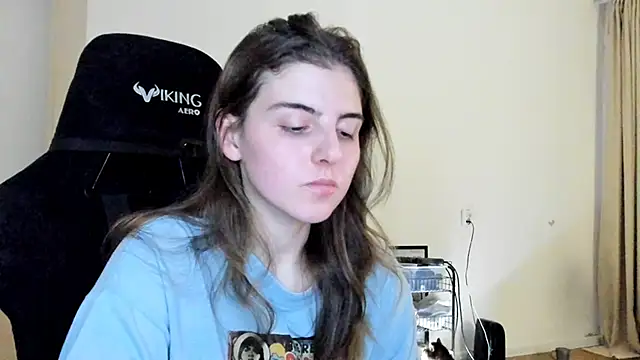 Snapshot of emmamurrr chatting on October 30, 2025, 5:54 pm emmamurrr online show from October 30, 2025, 5:54 pm