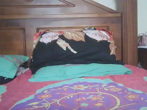 Snapshot of Nuttysub chatting on October 31, 2025, 1:46 am Nuttysub online show from October 31, 2025, 1:46 am