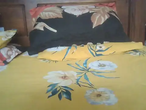 Snapshot of Nuttysub chatting on November 24, 2025, 1:38 am Nuttysub online show from November 24, 2025, 1:38 am