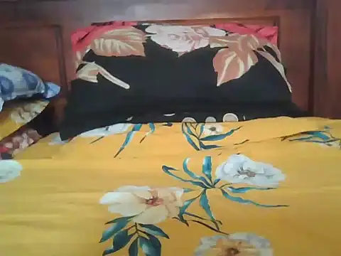 Snapshot of Nuttysub chatting on November 19, 2025, 2:44 am Nuttysub online show from November 19, 2025, 2:44 am