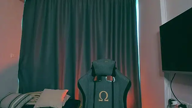 Samuel Andrew online show from March 15, 2025, 5:08 am