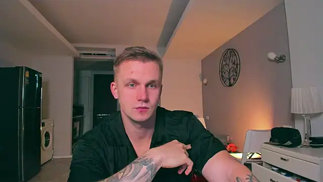 Samuel Andrew online show from October 10, 2025, 4:35 am