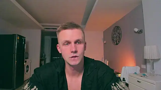 Samuel Andrew online show from September 12, 2025, 9:09 am