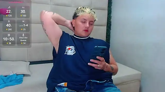 isabeautyx19 online show from February 27, 2025, 2:46 am