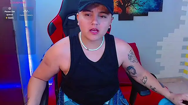 isabeautyx19 online show from March 6, 2025, 3:46 am