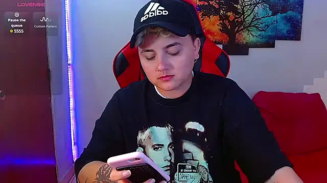 isabeautyx19 online show from March 14, 2025, 3:48 am