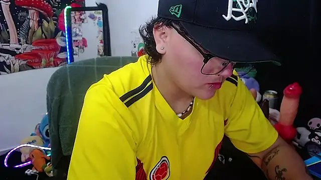 isabeautyx19 online show from June 18, 2026, 1:48 am