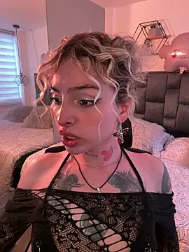 Snapshot of Bonnie_vega chatting on March 13, 2026, 9:42 pm Bonnie vega online show from March 13, 2026, 9:42 pm