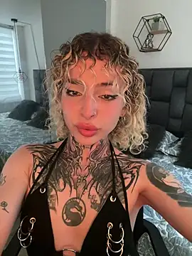 Snapshot of Bonnie_vega chatting on May 22, 2026, 9:35 pm Bonnie vega online show from May 22, 2026, 9:35 pm