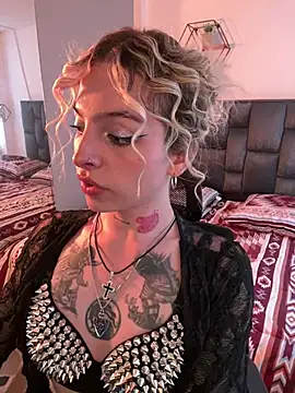 Snapshot of Bonnie_vega chatting on March 19, 2026, 8:31 pm Bonnie vega online show from March 19, 2026, 8:31 pm