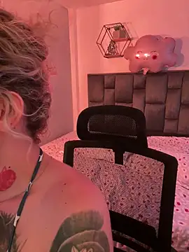 Snapshot of Bonnie_vega chatting on February 25, 2026, 10:09 pm Bonnie vega online show from February 25, 2026, 10:09 pm