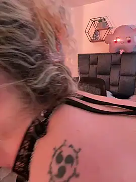 Snapshot of Bonnie_vega chatting on March 14, 2026, 9:10 pm Bonnie vega online show from March 14, 2026, 9:10 pm