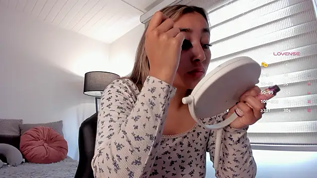 vico sweety online show from March 16, 2026, 2:21 pm