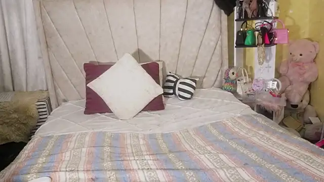 pyt liyah online show from March 7, 2026, 4:52 am