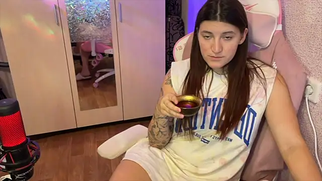 Katrin  kiss online show from February 7, 2026, 5:32 pm