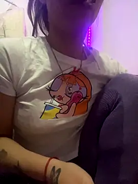 Snapshot of melisabunnny chatting on November 8, 2025, 11:08 pm melisabunnny online show from November 8, 2025, 11:08 pm