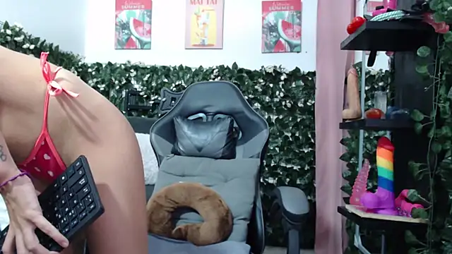 Snapshot of natasha_squirt28 chatting on November 9, 2025, 2:26 am natasha squirt28 online show from November 9, 2025, 2:26 am