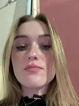 Snapshot of Goldloeckchen159 chatting on November 24, 2025, 3:56 pm Goldloeckchen159 online show from November 24, 2025, 3:56 pm