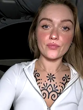 Snapshot of Goldloeckchen159 chatting on November 28, 2025, 9:04 pm Goldloeckchen159 online show from November 28, 2025, 9:04 pm