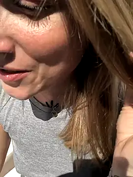 Snapshot of Goldloeckchen159 chatting on November 15, 2025, 1:04 pm Goldloeckchen159 online show from November 15, 2025, 1:04 pm