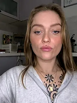 Goldloeckchen159 online show from January 9, 2026, 9:33 pm