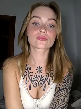 Snapshot of Goldloeckchen159 chatting on November 27, 2025, 8:53 pm Goldloeckchen159 online show from November 27, 2025, 8:53 pm