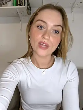 Snapshot of Goldloeckchen159 chatting on November 10, 2025, 7:19 pm Goldloeckchen159 online show from November 10, 2025, 7:19 pm