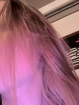 Snapshot of Goldloeckchen159 chatting on December 14, 2025, 9:42 pm Goldloeckchen159 online show from December 14, 2025, 9:42 pm