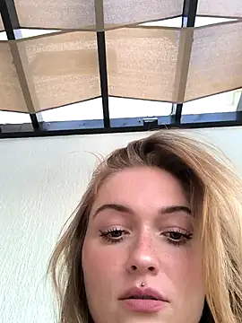 Snapshot of Goldloeckchen159 chatting on October 29, 2025, 2:27 pm Goldloeckchen159 online show from October 29, 2025, 2:27 pm