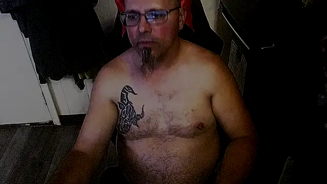 KrazyLegz online show from October 14, 2025, 11:04 pm