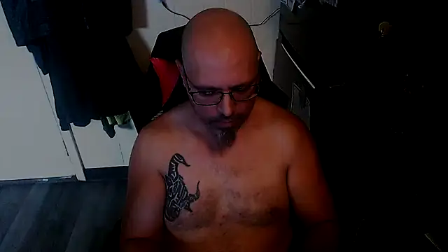 KrazyLegz online show from October 19, 2025, 3:15 pm