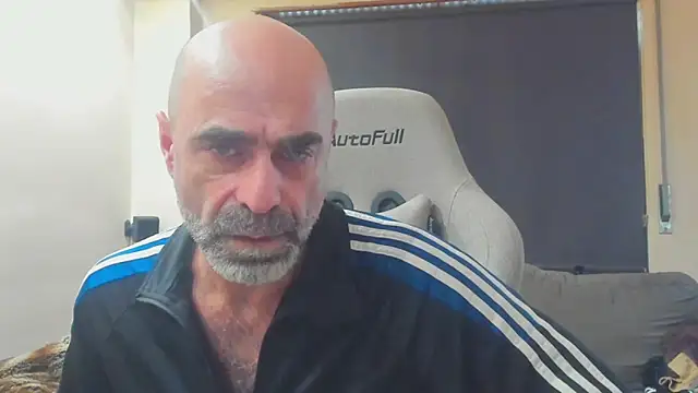 Snapshot of Bicopflirt chatting on March 21, 2026, 11:14 am Bicopflirt online show from March 21, 2026, 11:14 am