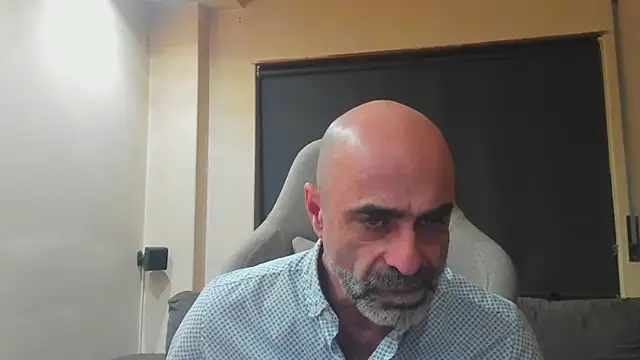 Snapshot of Bicopflirt chatting on March 14, 2026, 1:11 am Bicopflirt online show from March 14, 2026, 1:11 am