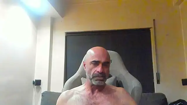Bicopflirt online show from May 5, 2026, 12:13 am