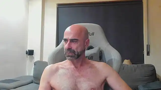 Snapshot of Bicopflirt chatting on October 28, 2025, 1:28 am Bicopflirt online show from October 28, 2025, 1:28 am