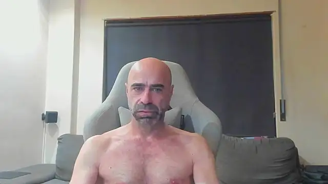 Snapshot of Bicopflirt chatting on October 10, 2025, 6:58 am Bicopflirt online show from October 10, 2025, 6:58 am