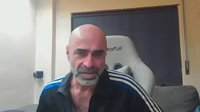 Snapshot of Bicopflirt chatting on March 14, 2026, 6:36 pm Bicopflirt online show from March 14, 2026, 6:36 pm