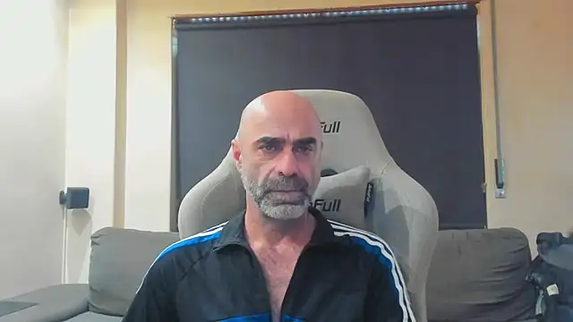 Snapshot of Bicopflirt chatting on March 8, 2026, 12:41 pm Bicopflirt online show from March 8, 2026, 12:41 pm